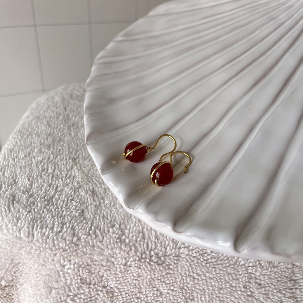 Elegant Carnelian Gold Drop Earrings